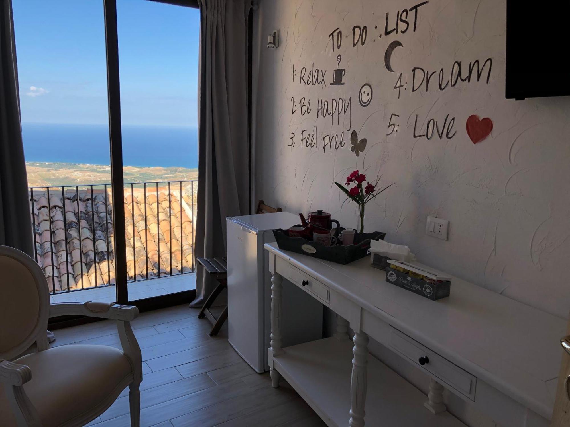 Perla Del Borgo Bed And Breakfast サンタ・カテリーナ・デッロ・イオーニオ エクステリア 写真