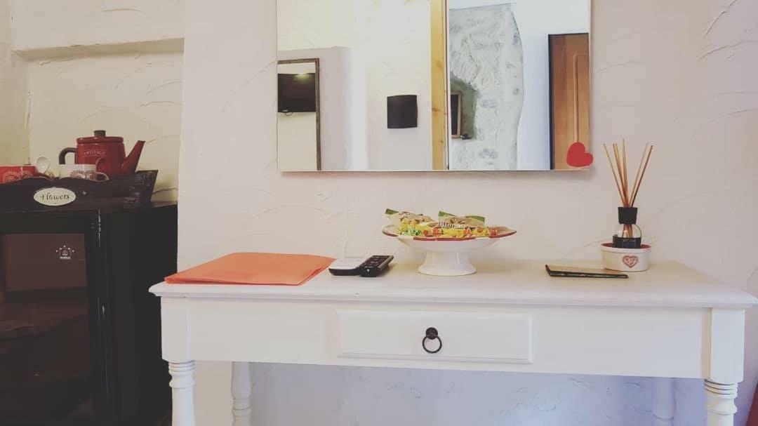 Perla Del Borgo Bed And Breakfast サンタ・カテリーナ・デッロ・イオーニオ エクステリア 写真