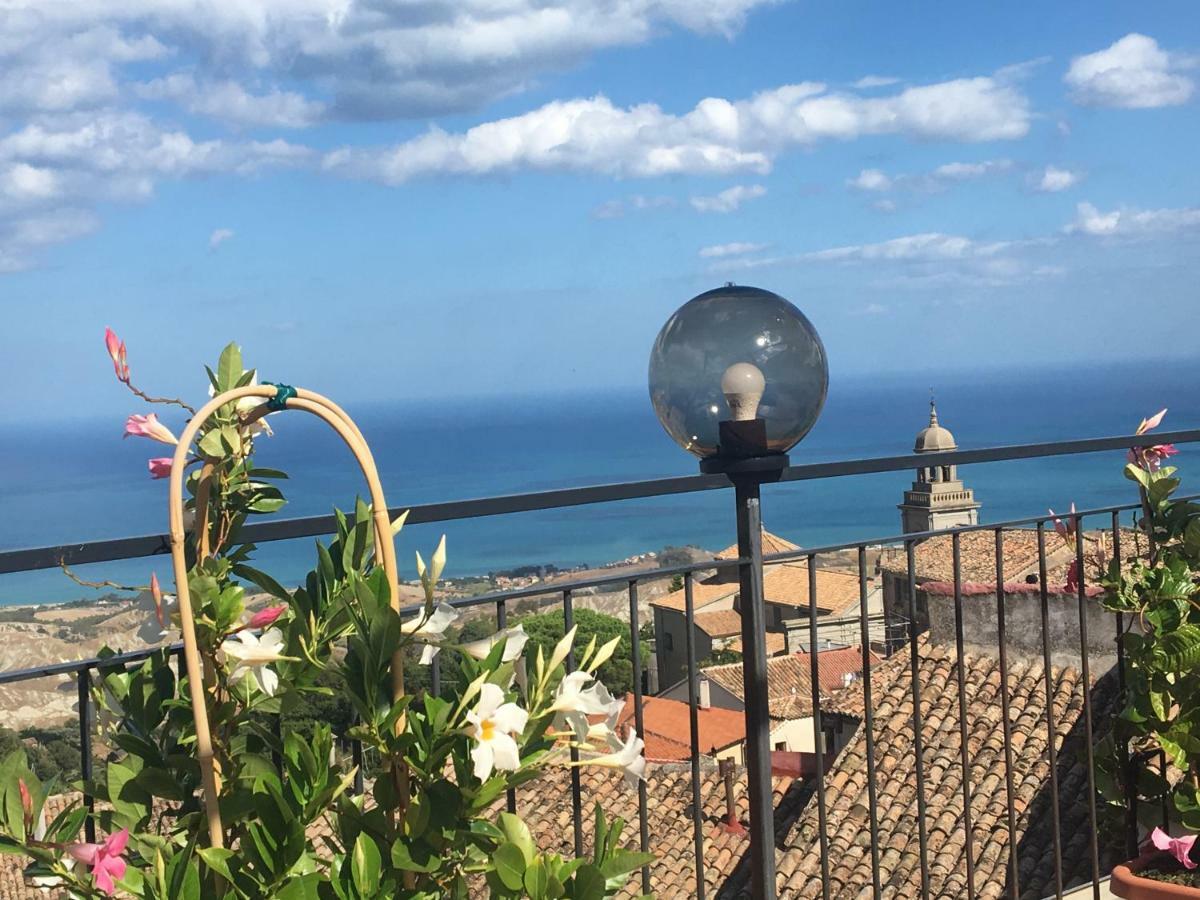 Perla Del Borgo Bed And Breakfast サンタ・カテリーナ・デッロ・イオーニオ エクステリア 写真